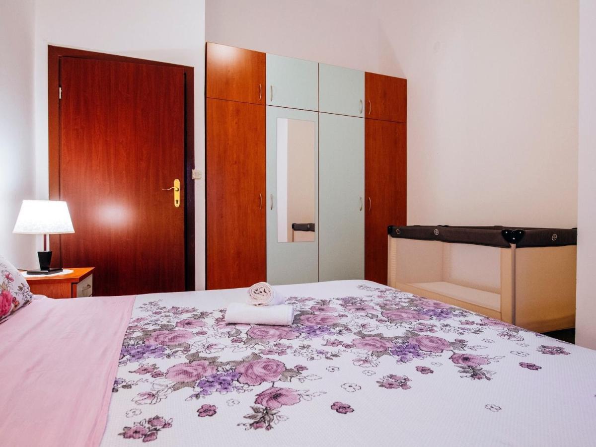 Splendid Holiday Home In Jasenice Maslenica Extérieur photo