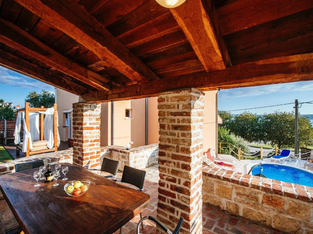 Splendid Holiday Home In Jasenice Maslenica Extérieur photo